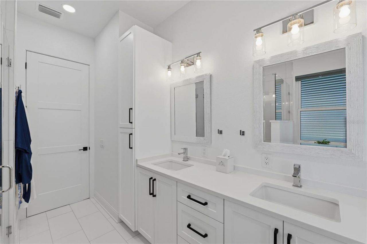 2813 Kipps Colony Drive S, Gulfport, FL 33707 Photo