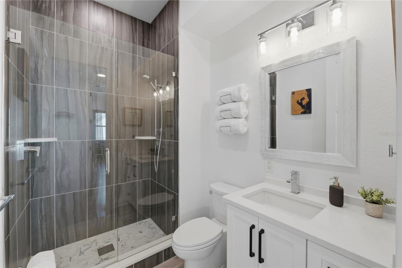 2813 Kipps Colony Drive S, Gulfport, FL 33707 Photo