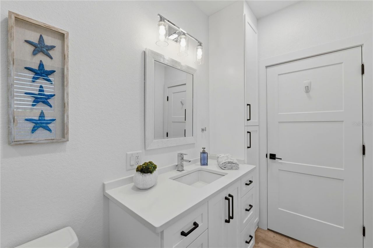 2813 Kipps Colony Drive S, Gulfport, FL 33707 Photo