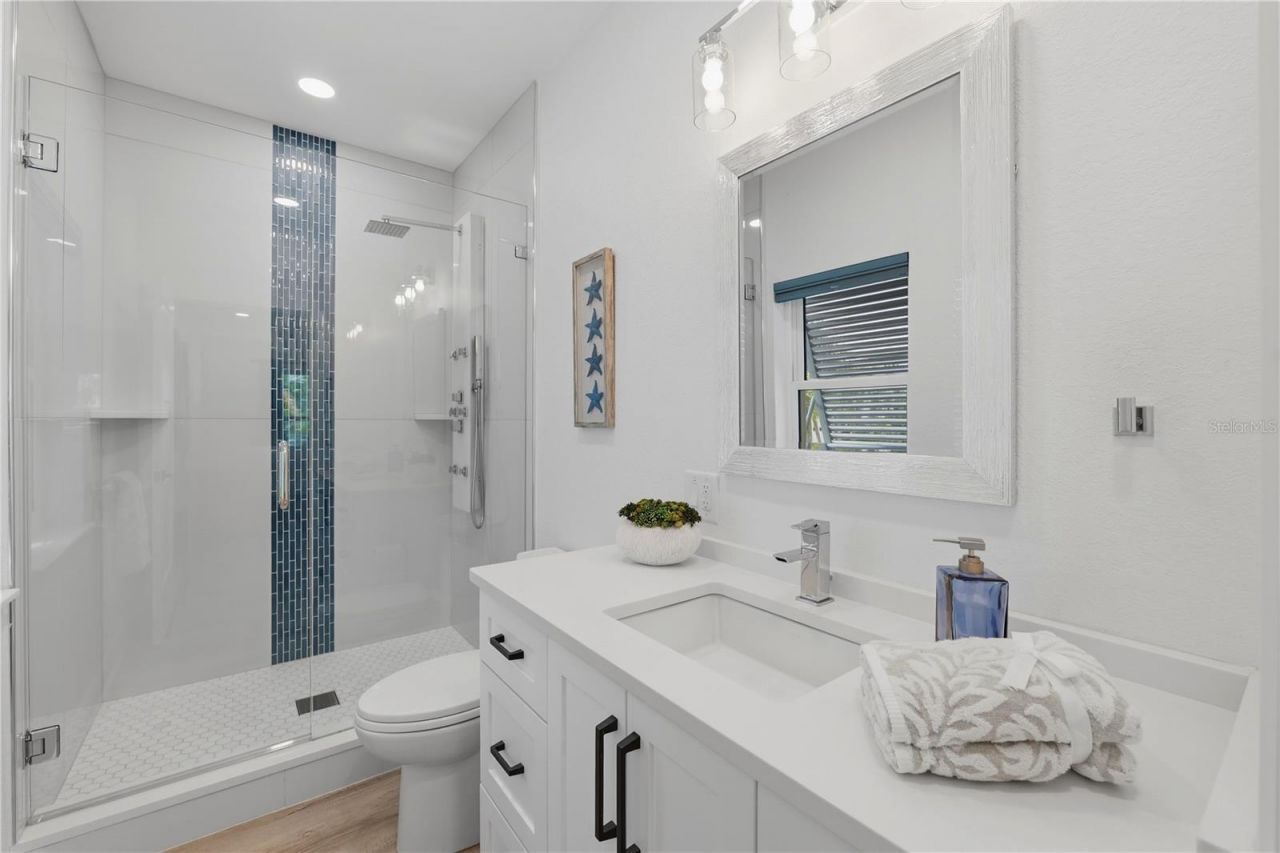 2813 Kipps Colony Drive S, Gulfport, FL 33707 Photo