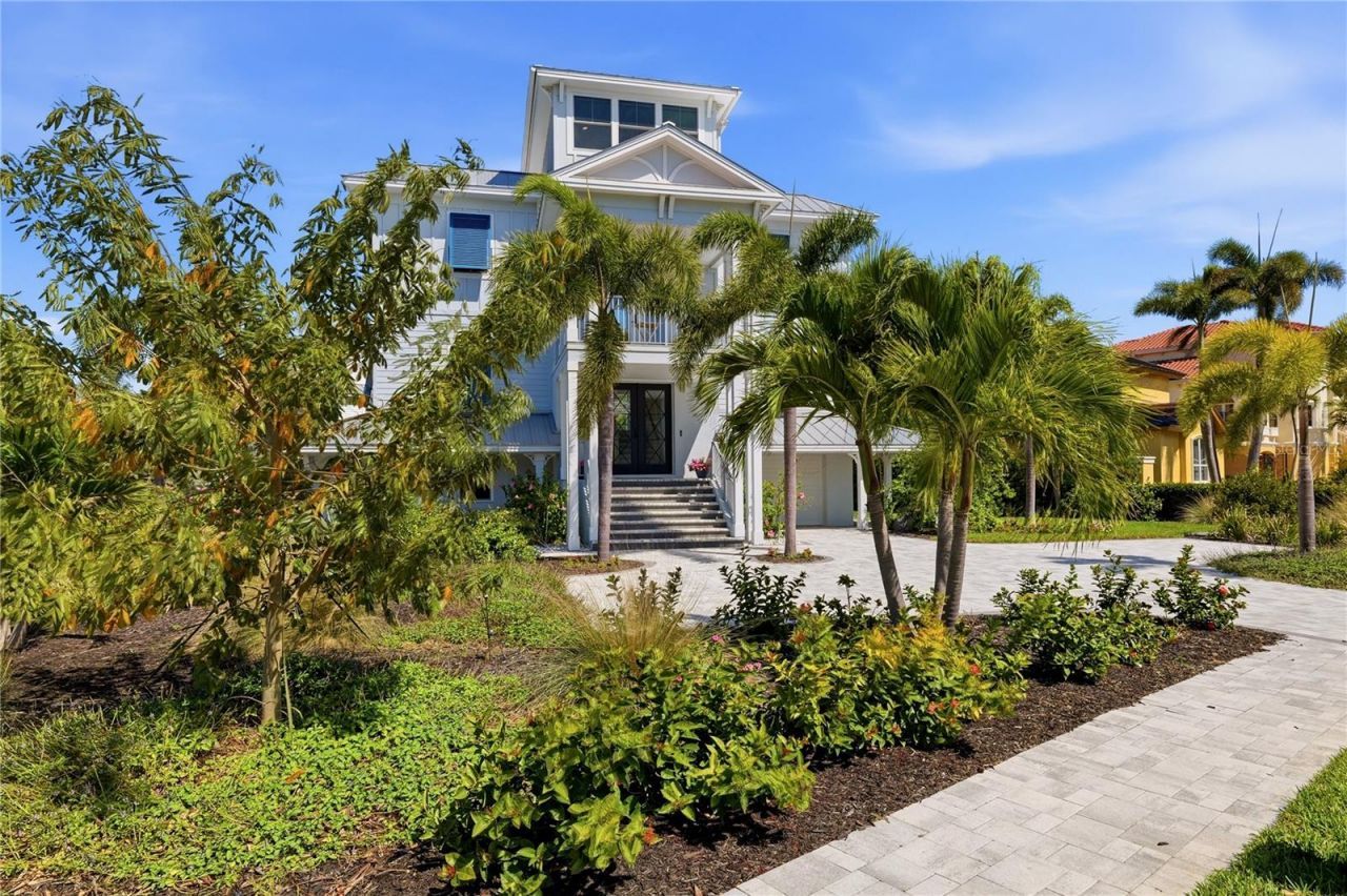 2813 Kipps Colony Drive S, Gulfport, FL 33707 Photo