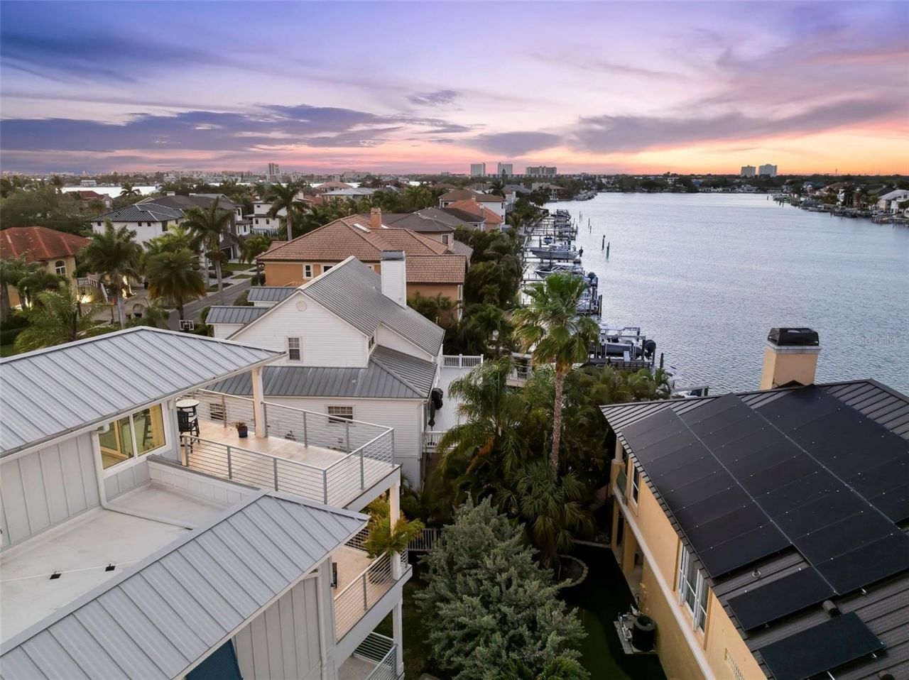 2813 Kipps Colony Drive S, Gulfport, FL 33707 Photo