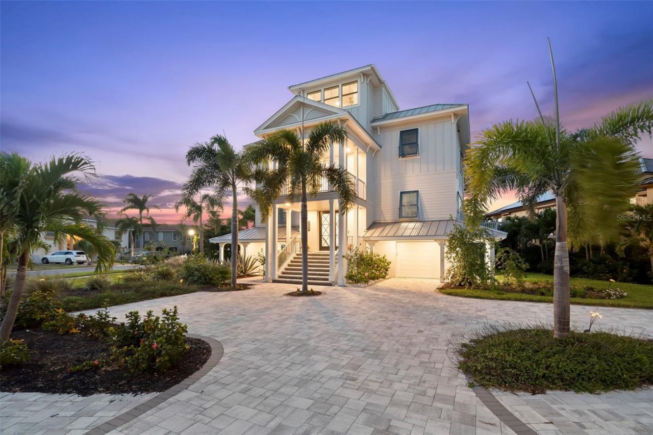 2813 Kipps Colony Drive S, Gulfport, FL 33707 Photo