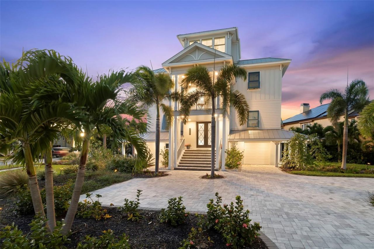 2813 Kipps Colony Drive S, Gulfport, FL 33707 Photo