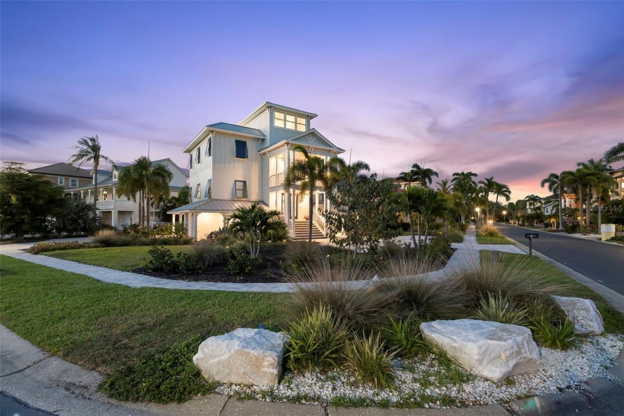 2813 Kipps Colony Drive S, Gulfport, FL 33707 Photo