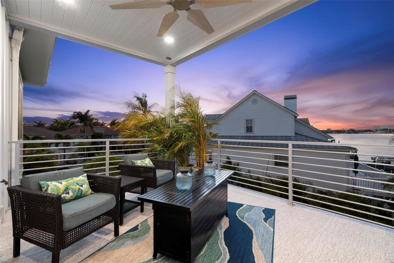 2813 Kipps Colony Drive S, Gulfport, FL 33707 Photo