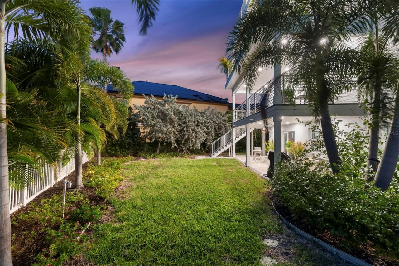 2813 Kipps Colony Drive S, Gulfport, FL 33707 Photo