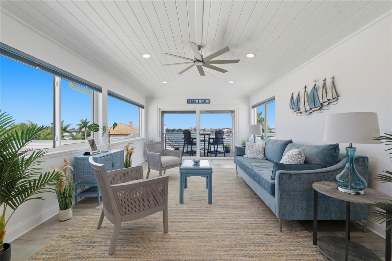 2813 Kipps Colony Drive S, Gulfport, FL 33707 Photo