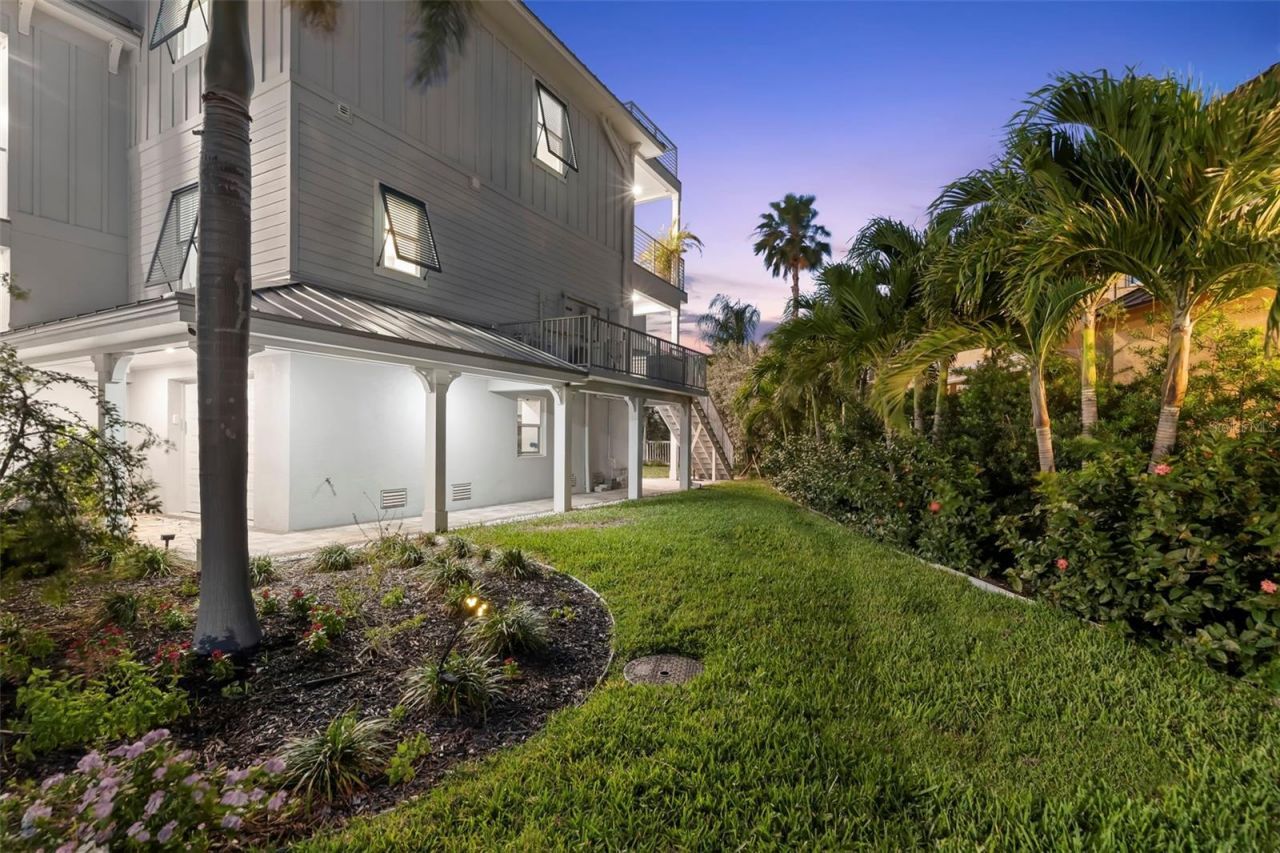 2813 Kipps Colony Drive S, Gulfport, FL 33707 Photo