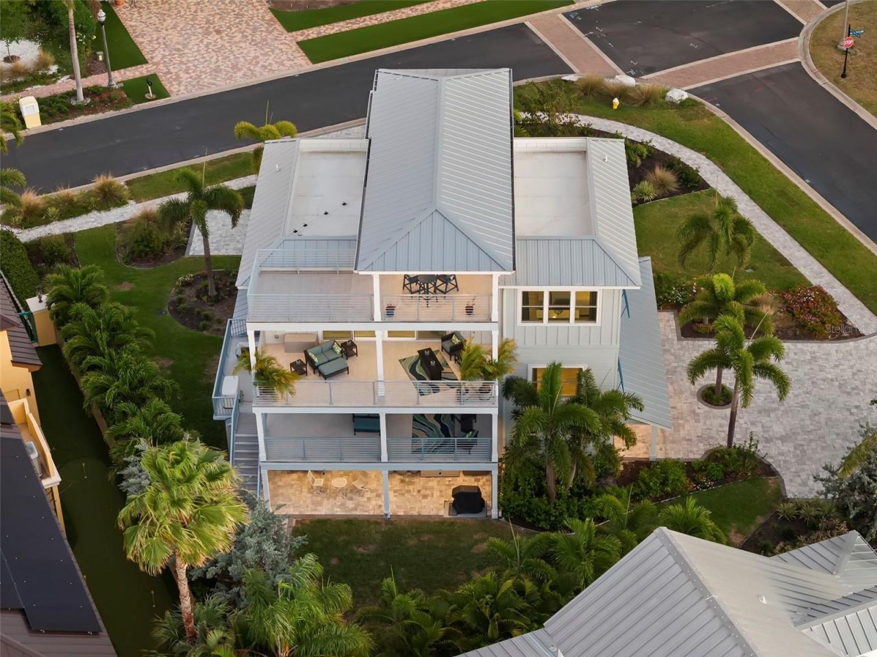 2813 Kipps Colony Drive S, Gulfport, FL 33707 Photo