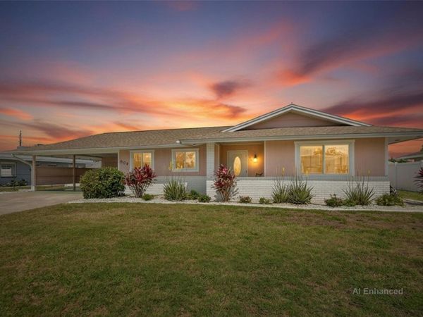 809 OAKMONT AVENUE , SUN CITY CENTER, FL 33573