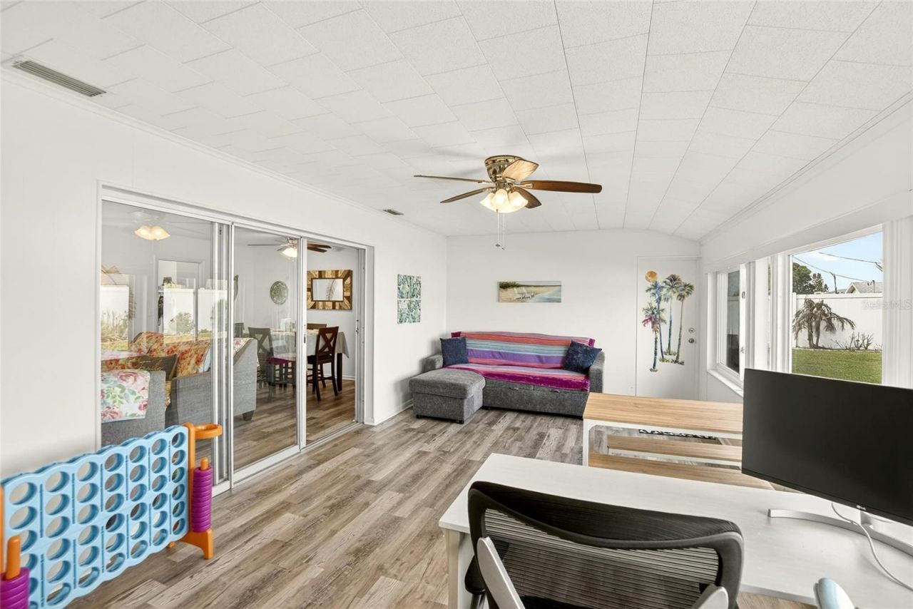 809 Oakmont Avenue , Sun City Center, FL 33573 Photo