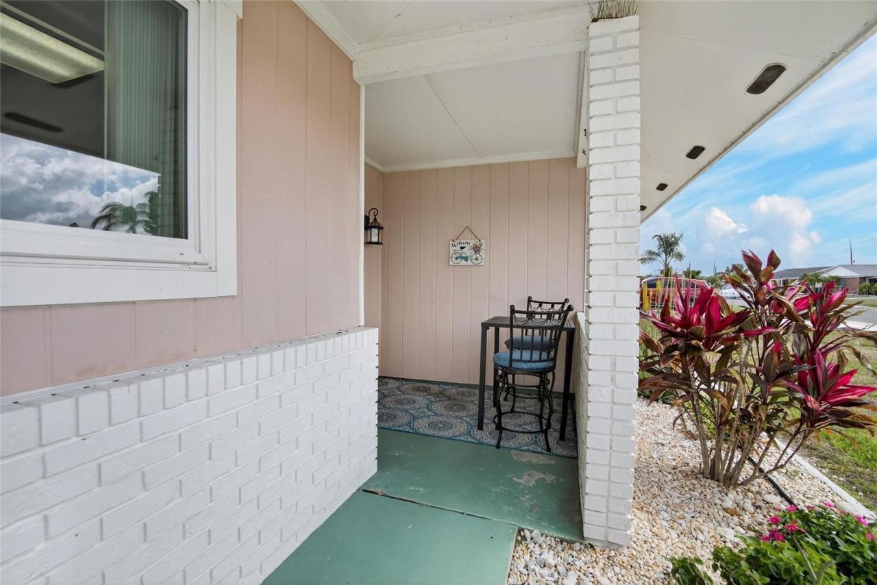 809 Oakmont Avenue , Sun City Center, FL 33573 Photo