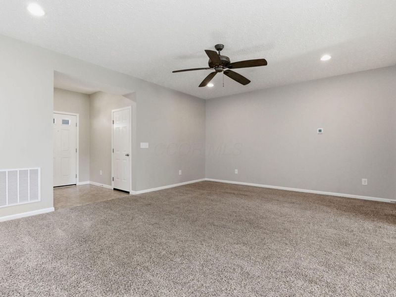 4328 Coble Glen Lane, Canal Winchester, OH 43110 Photo 7