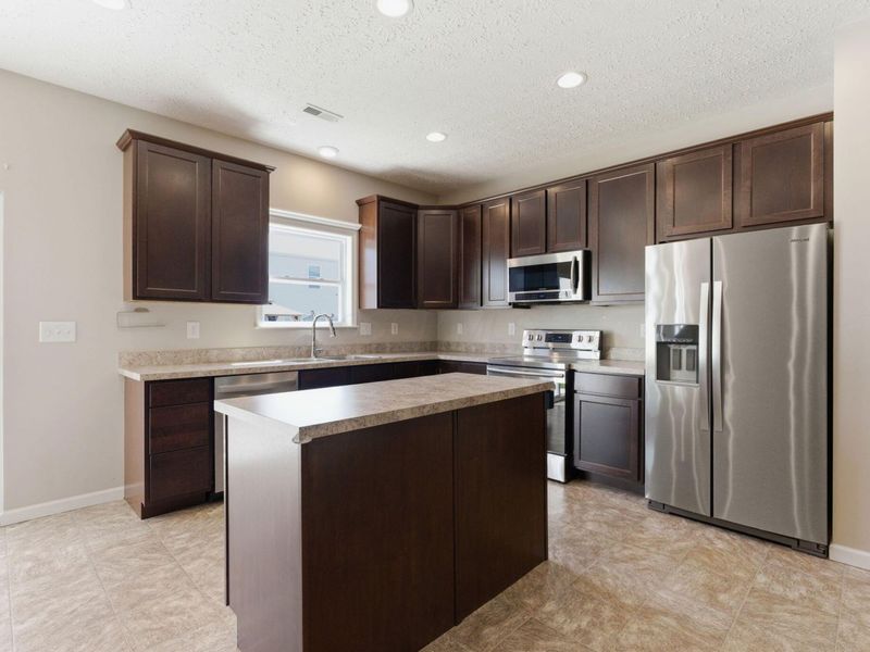 4328 Coble Glen Lane, Canal Winchester, OH 43110 Photo 9