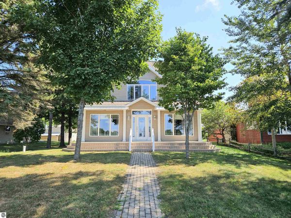 7039 White Birch Avenue W, Lake City, MI 49651