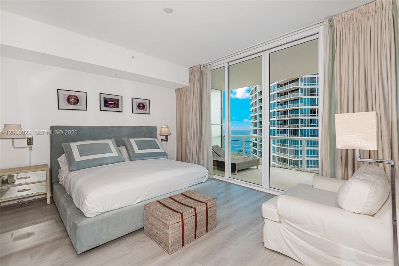 50 S Pointe Dr, Unit 1804, Miami Beach, FL 33139 Photo