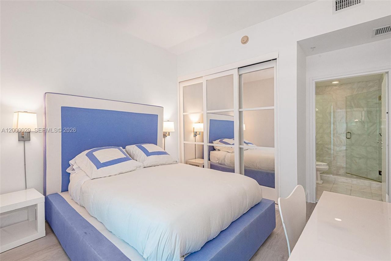 50 S Pointe Dr, Unit 1804, Miami Beach, FL 33139 Photo