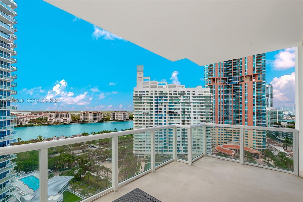 50 S Pointe Dr, Unit 1804, Miami Beach, FL 33139 Photo