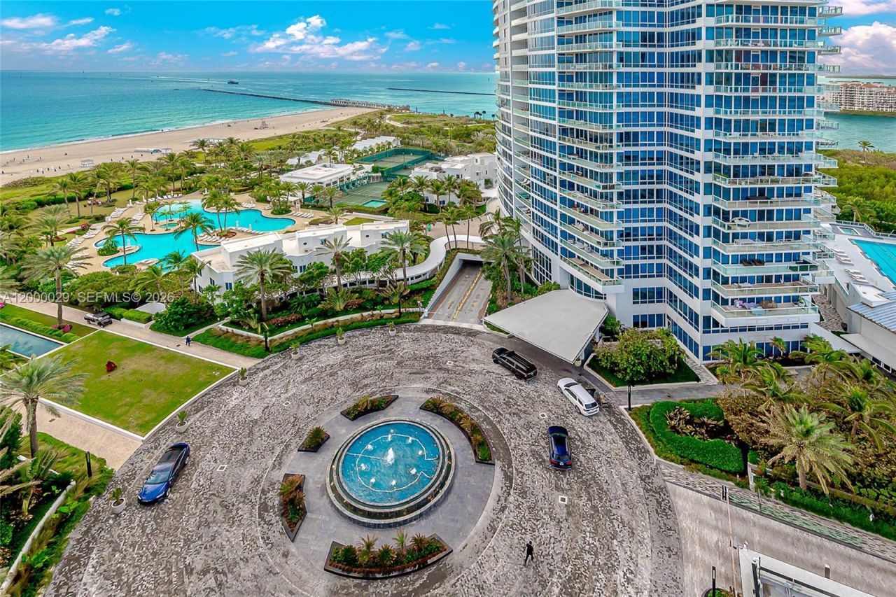 50 S Pointe Dr, Unit 1804, Miami Beach, FL 33139 Photo