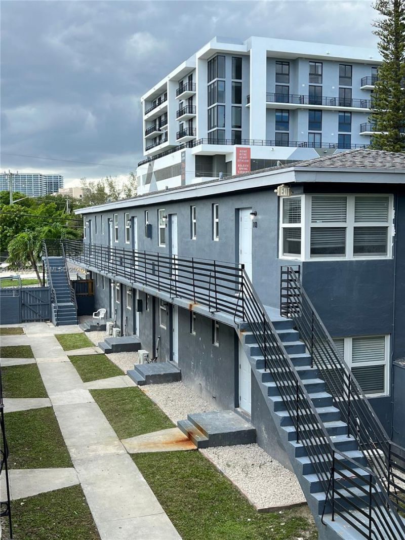 1191 NW 8th St Rd, Unit 1, Miami, FL 33136 Photo