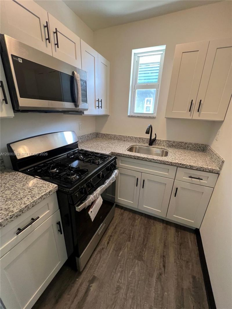 1191 NW 8th St Rd, Unit 1, Miami, FL 33136 Photo