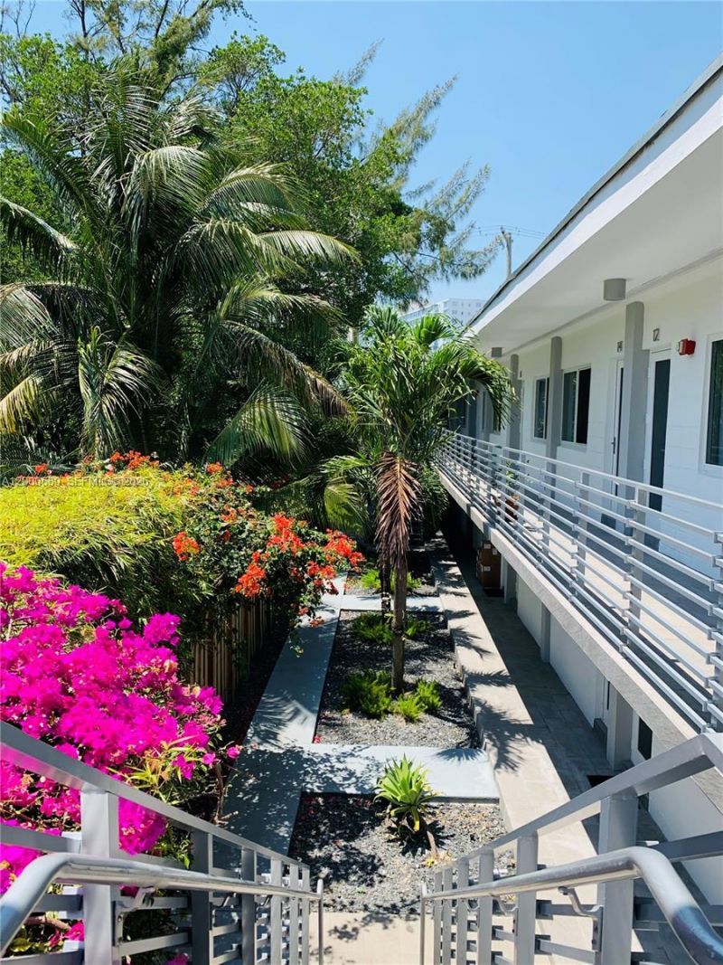 942 Lenox Ave, Unit 05, Miami Beach, FL 33139 Photo