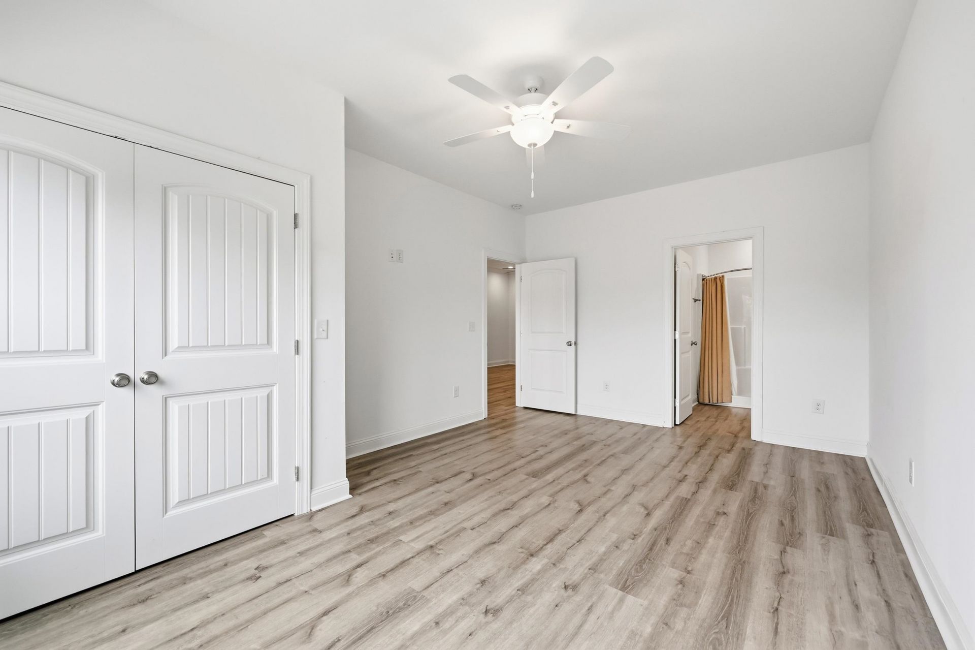 116 Kingsbury Loop Photo 17