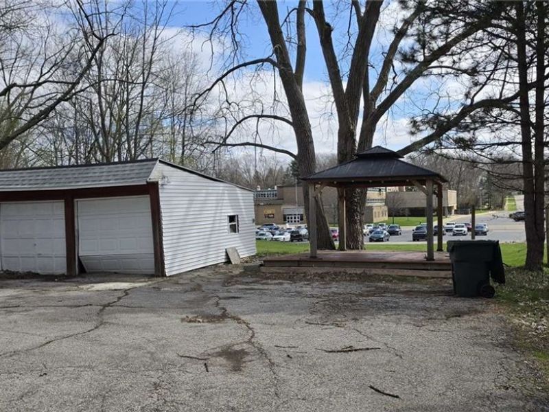 1811 S Green Road, South Euclid, OH 44121 Photo 2