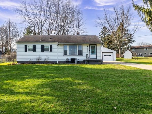 18255 Shurmer Road , Strongsville, OH 44136