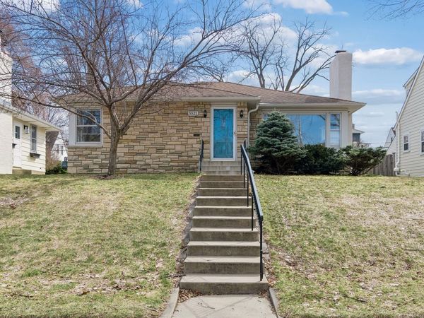 5521 Cumberland Road, Minneapolis, MN 55410