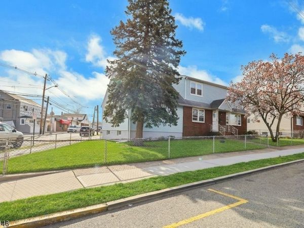 264 Lincoln Pl, Garfield, NJ 07026