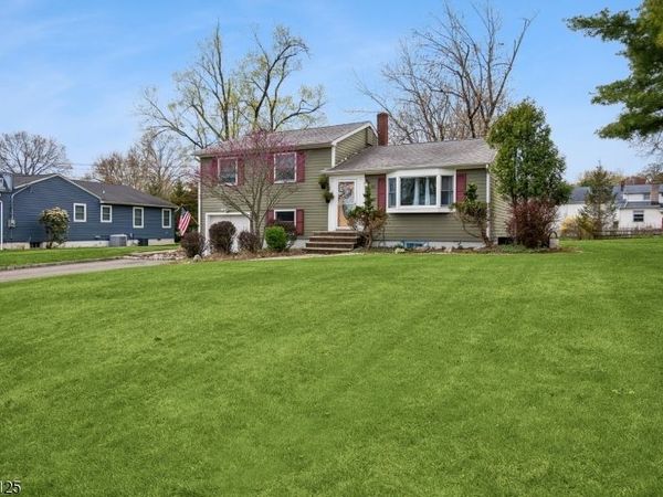 30 Crescent Dr, Hanover, NJ 07981