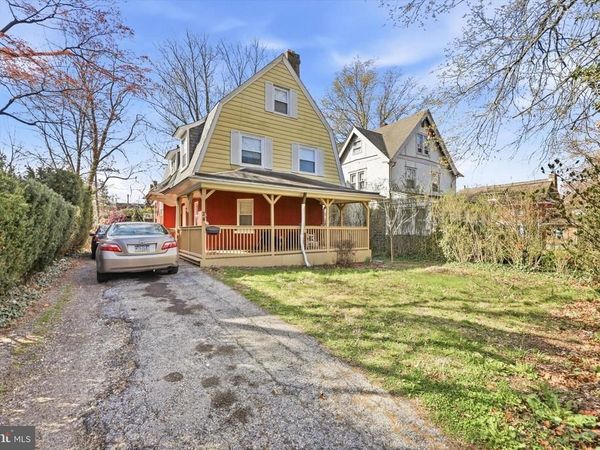 24 W STEWART AVENUE , LANSDOWNE, PA 19050