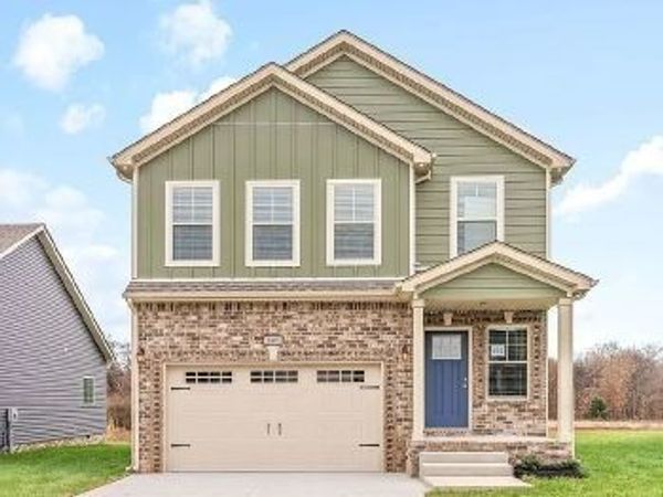 897 Macon Ln, Clarksville, TN 37042