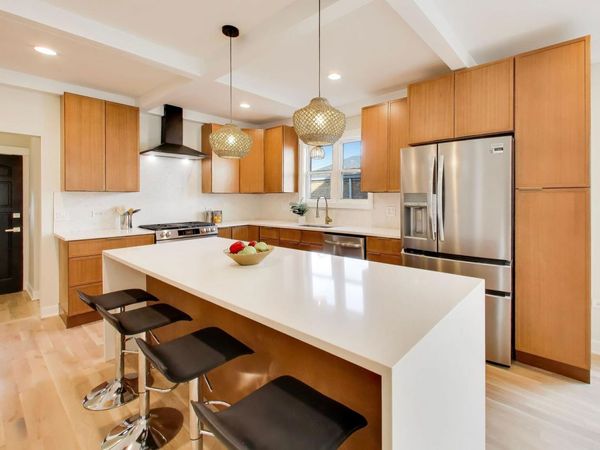 6730 W Dakin Street , Chicago, IL 60634