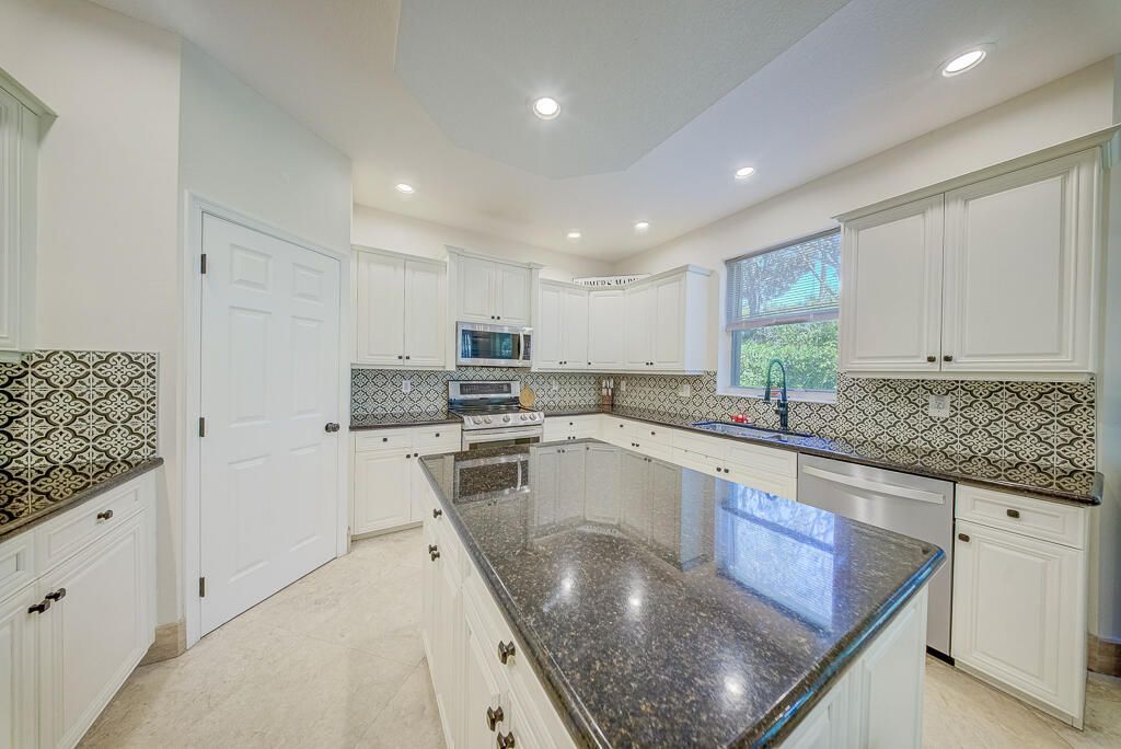 2792 Shaughnessy Drive, Wellington, FL 33414 Photo