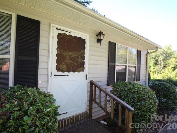 72 Windwood Drive , Columbus, NC 28722