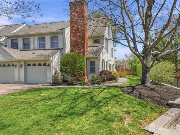 20 Fair Acres Court, South Brunswick, NJ 08540