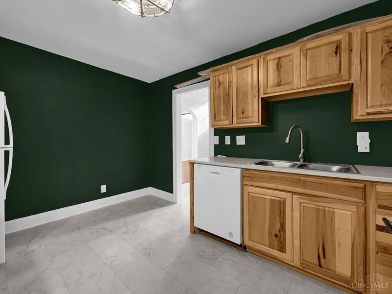 4927 Prospect Avenue, Blue Ash, OH 45242 Photo 12