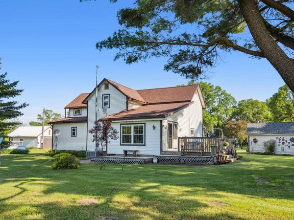 4063 Alberta Road, Strawberry Point, IA 52076