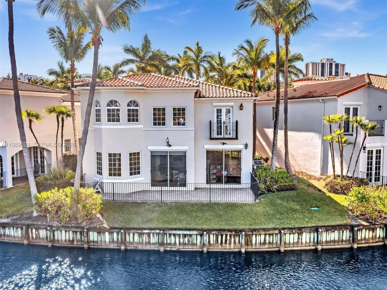 20780 NE 32nd Ave, Aventura, FL 33180 Photo