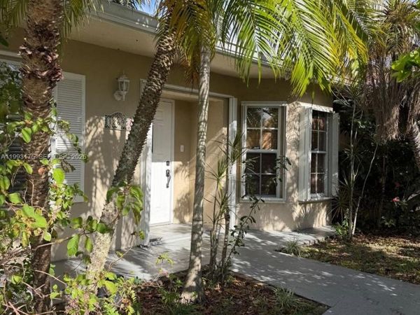 12695 SW 144th Ter, Miami, FL 33186