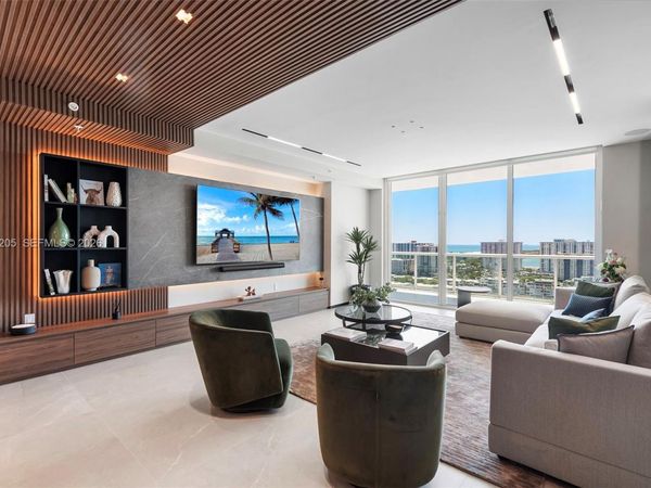 400 Sunny Isles Blvd, Unit PH-03, Sunny Isles Beach, FL 33160