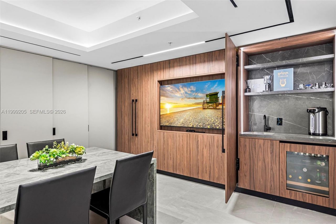 400 Sunny Isles Blvd, Unit PH-03, Sunny Isles Beach, FL 33160 Photo