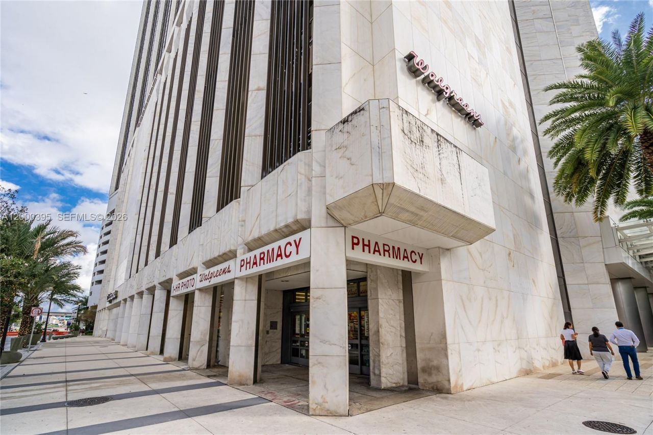 50 Biscayne Blvd, Unit 3601, Miami, FL 33132 Photo