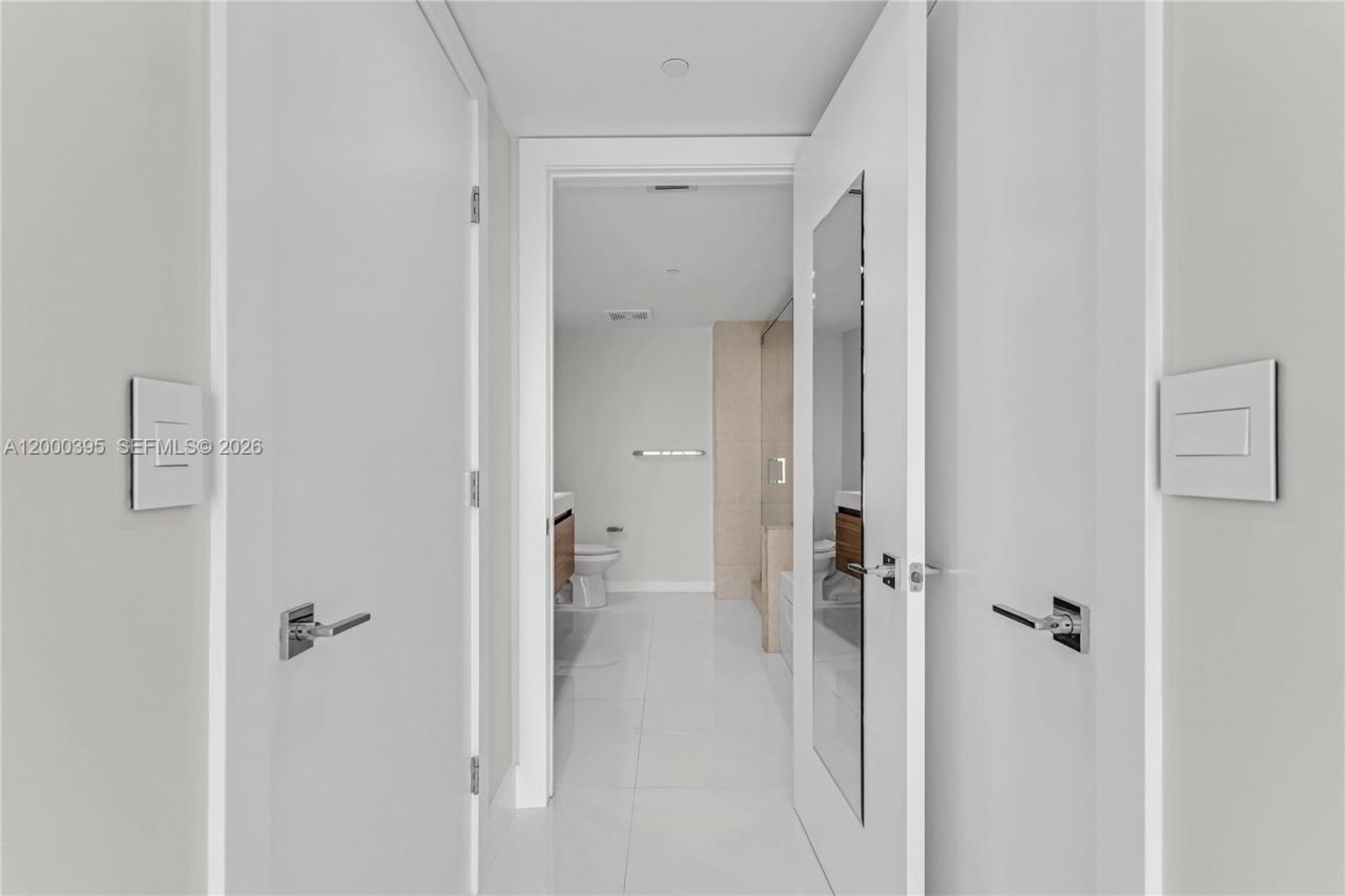 50 Biscayne Blvd, Unit 3601, Miami, FL 33132 Photo