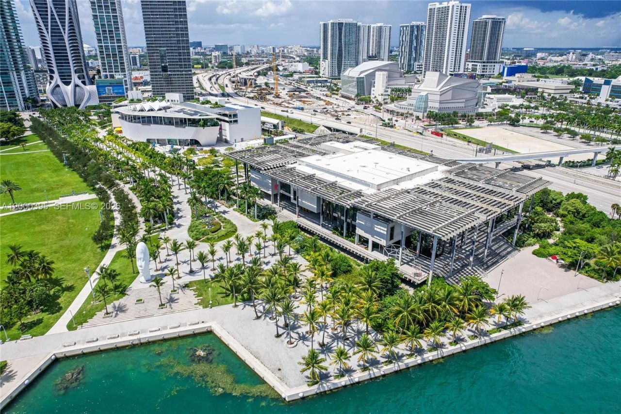 50 Biscayne Blvd, Unit 3601, Miami, FL 33132 Photo