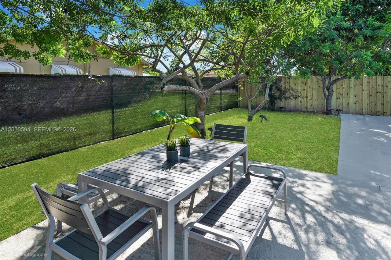 2990 NW 50th St, Unit Whole Vill, Miami, FL 33142 Photo