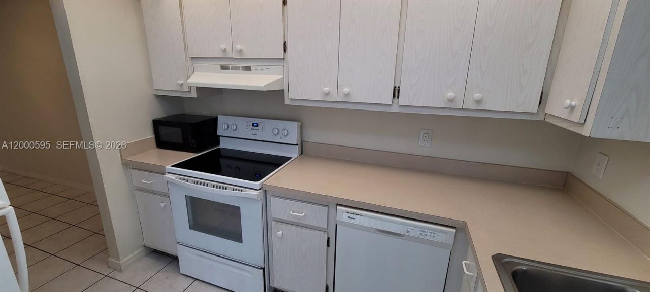 1340 NE 28th Ave, Unit 129, Pompano Beach, FL 33062 Photo